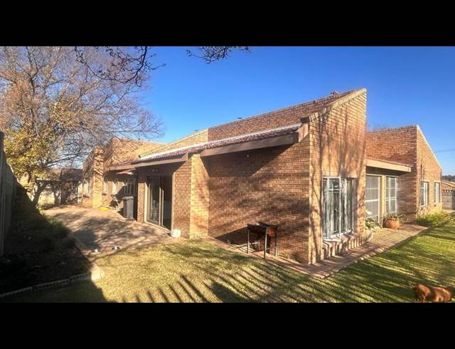 3 BEDROOM HOUSE FOR SALE IN MEYERVILLE